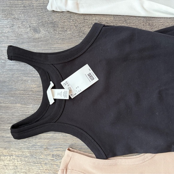 H&M Basics Bundle - Picture 3 of 4